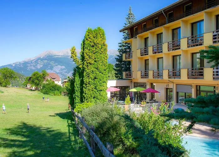 Hotel Les Balcons Du Sauze