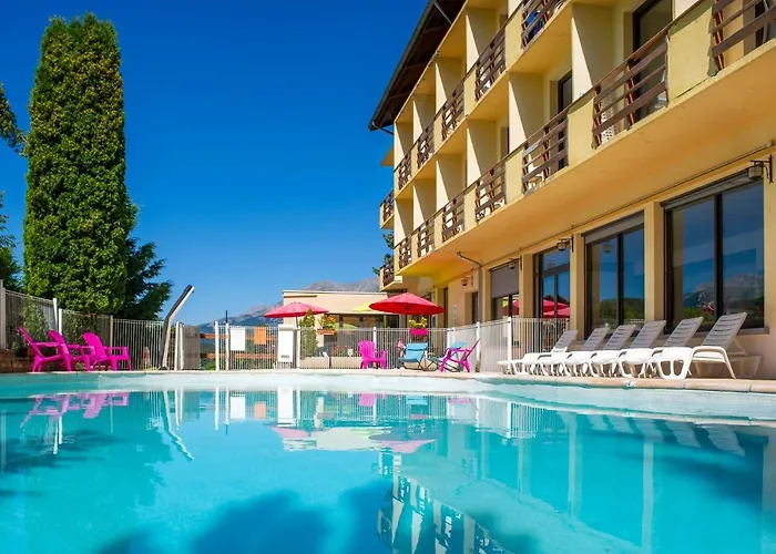 Vtf Les Balcons Du Sauze Hotel Enchastrayes