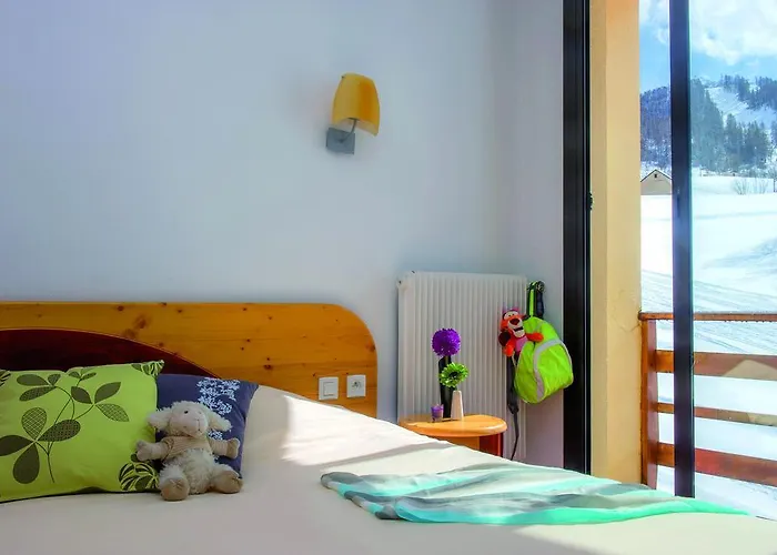 Hotel Vtf Les Balcons Du Sauze Enchastrayes